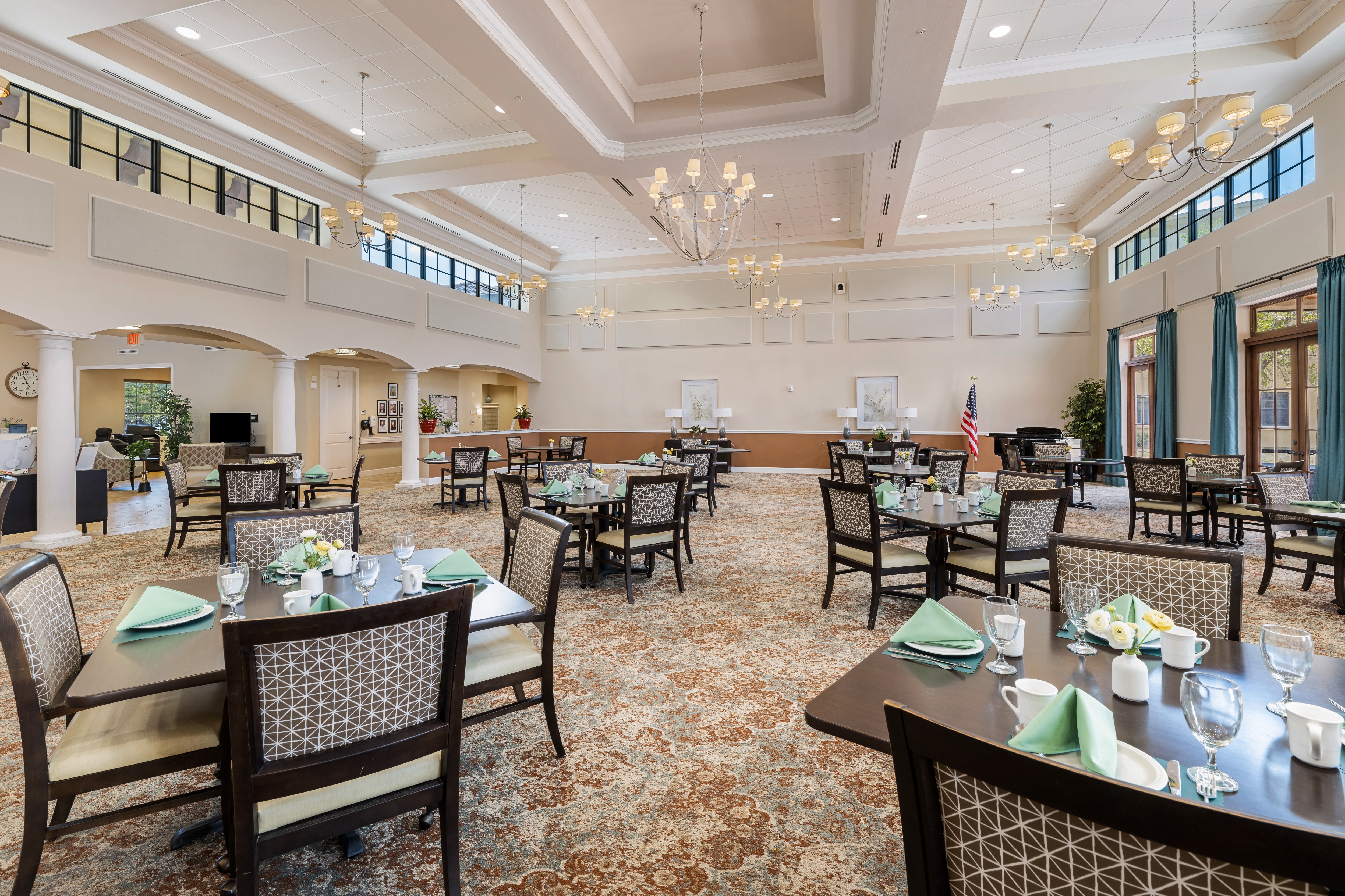 Discovery Commons Cypress Point dining room
