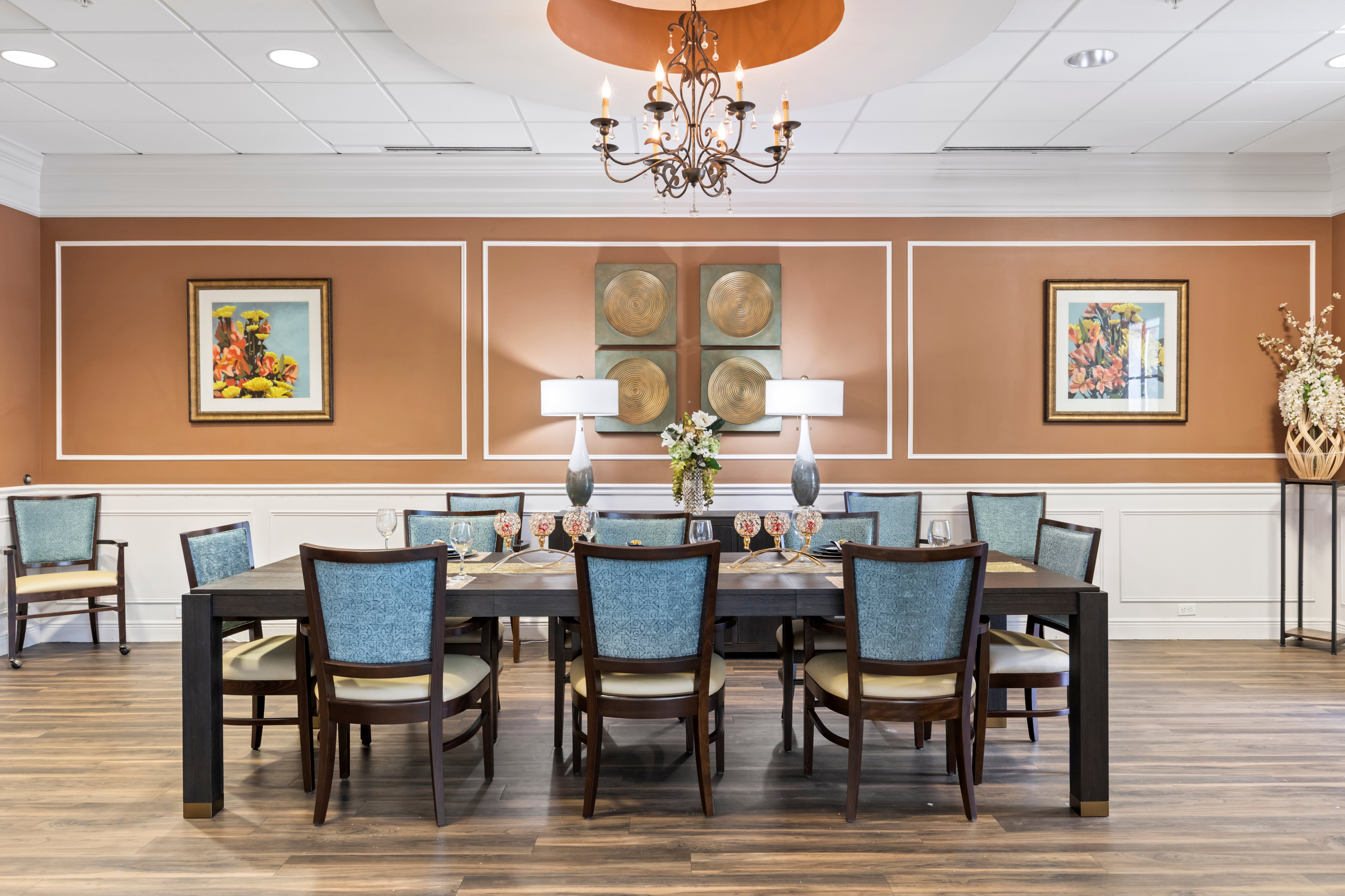 Discovery Commons South Biscayne dining room