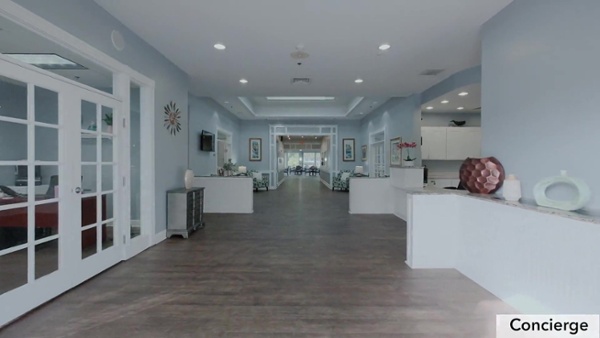 The Lynmoore at Lawnwood front concierge